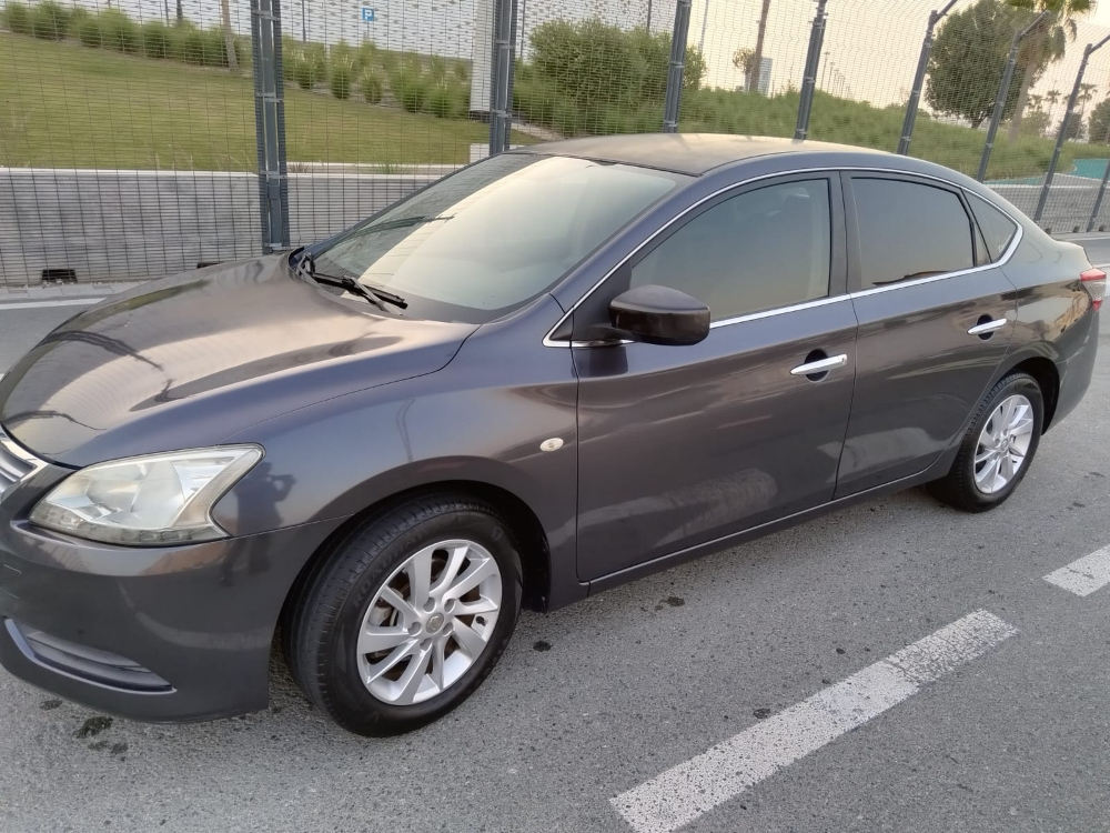 Nissan Sentra - 11
