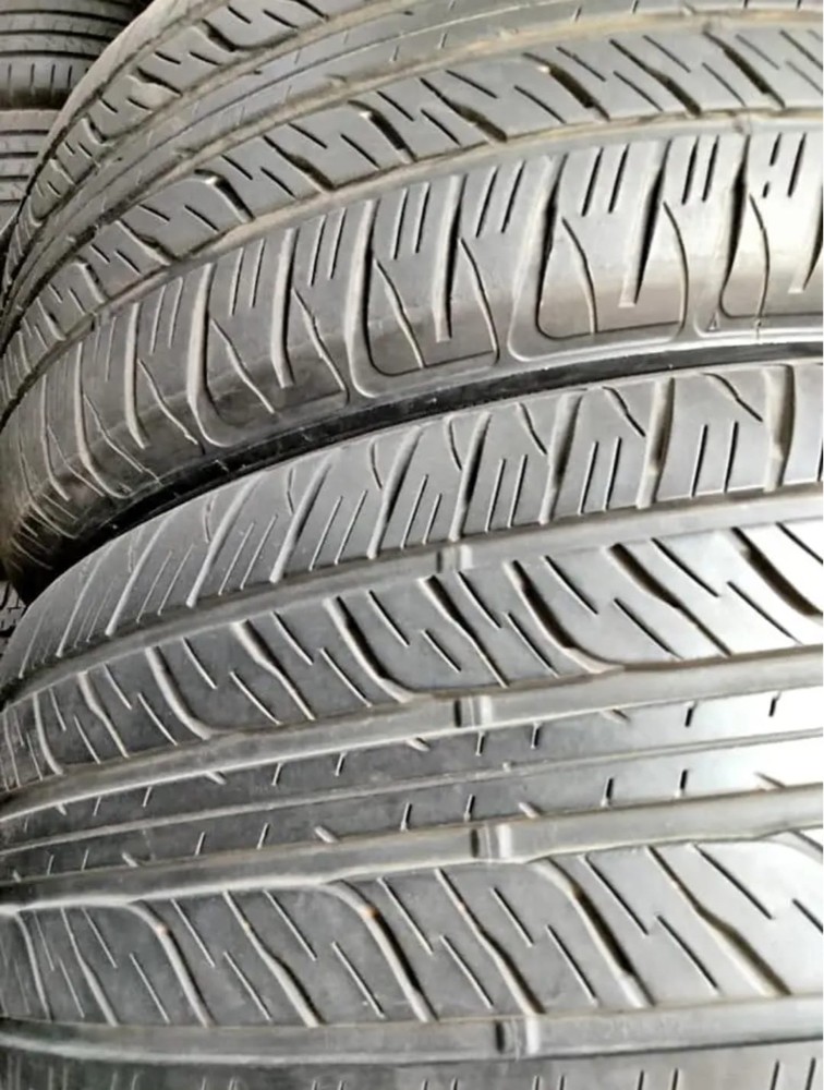 285/50/20"Dunlop tyre - 1