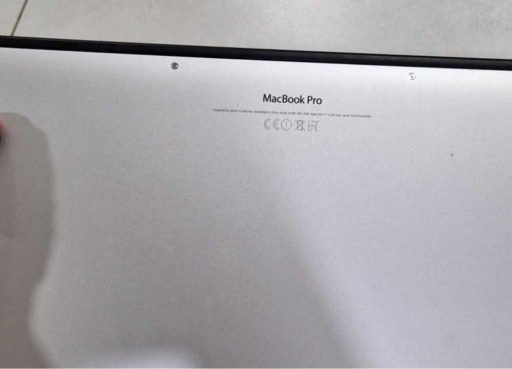 MacBook Pro Core i7 16GB - 4