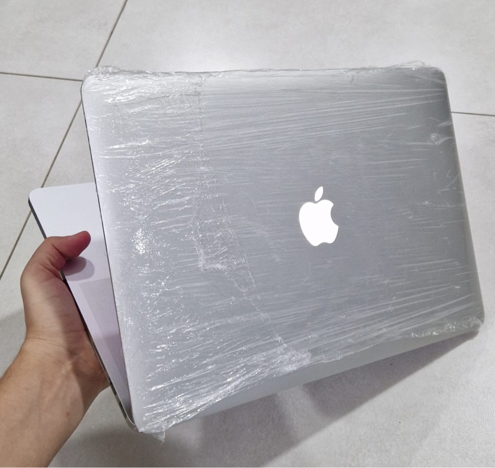 MacBook Pro Core i7 16GB - 3