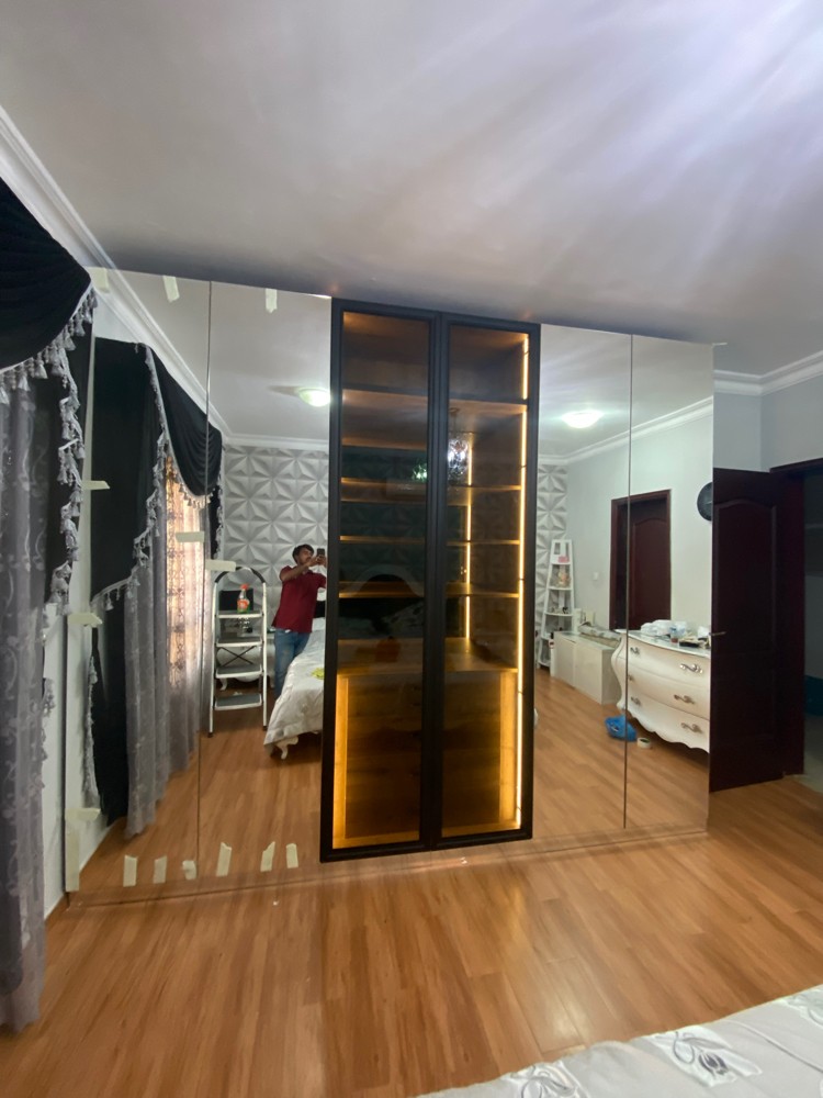 Cabinet & wardrobe  - 13