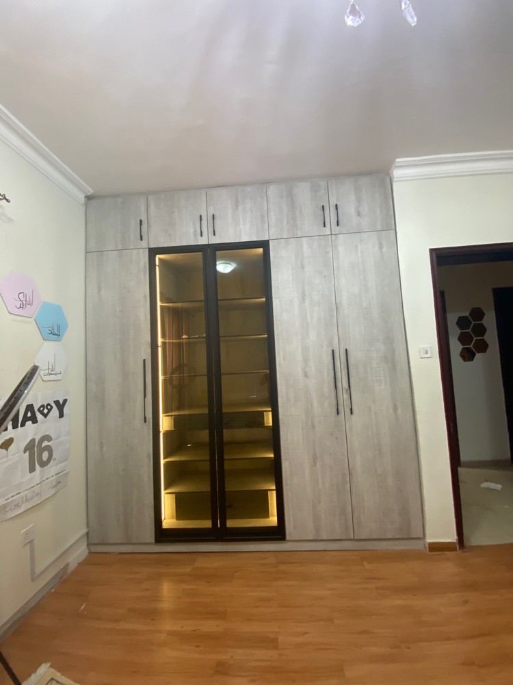Cabinet & wardrobe  - 12