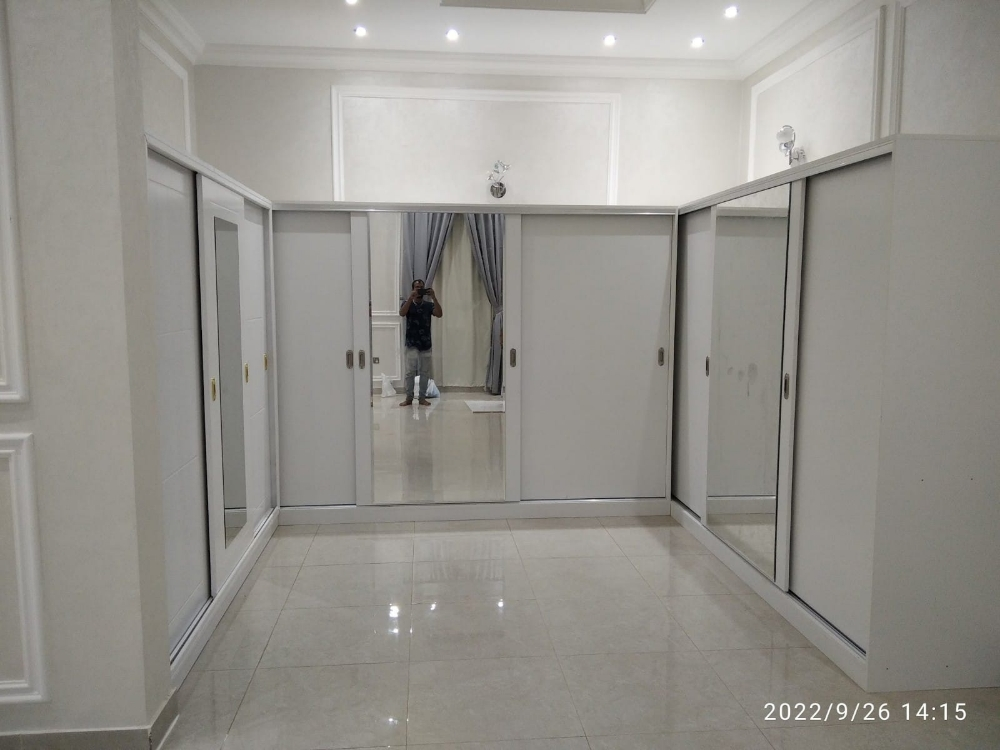Decintable Cupboard Wardrobe and - 4