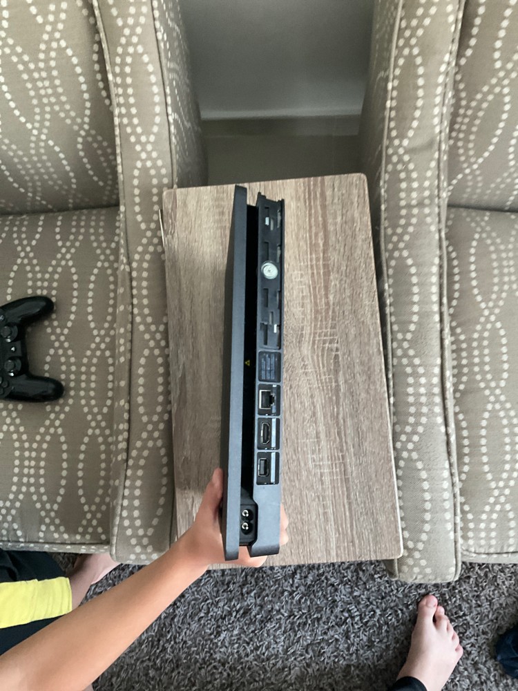 PlayStation 4 - 3