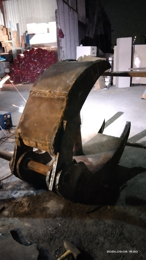 bucket for scrap holding - 4