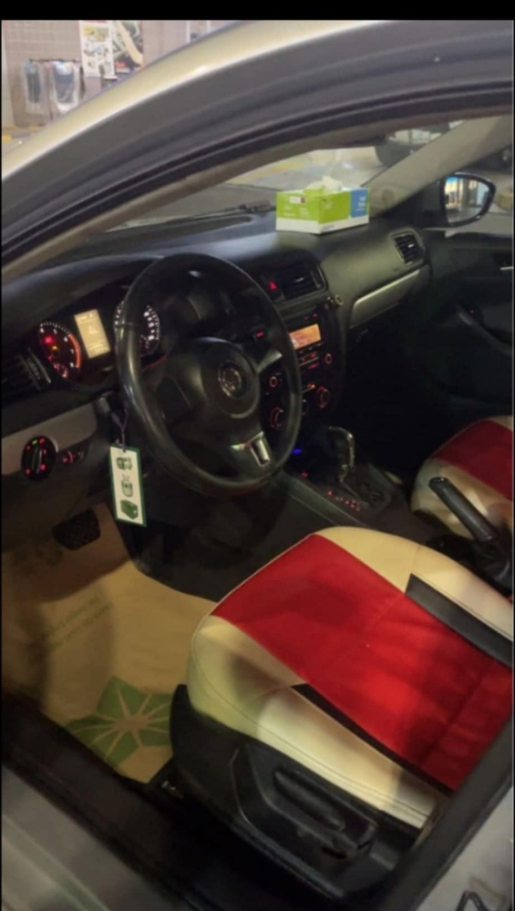 Urgent sale:Volkswagen jetta 201 - 4