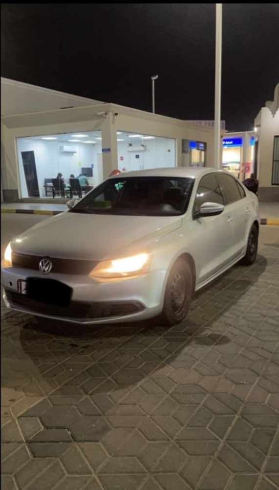 Urgent sale:Volkswagen jetta 201 - 5