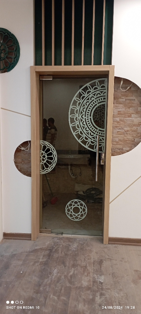 Glass partition - 10