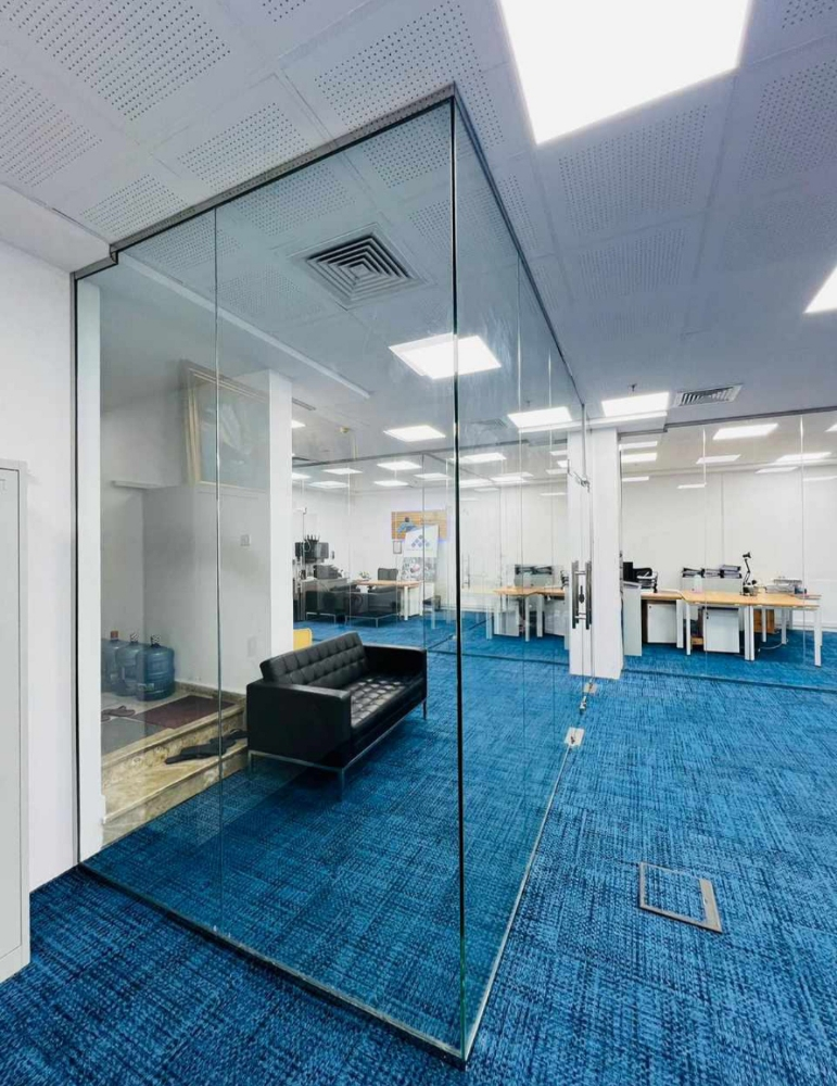 Glass partition - 6