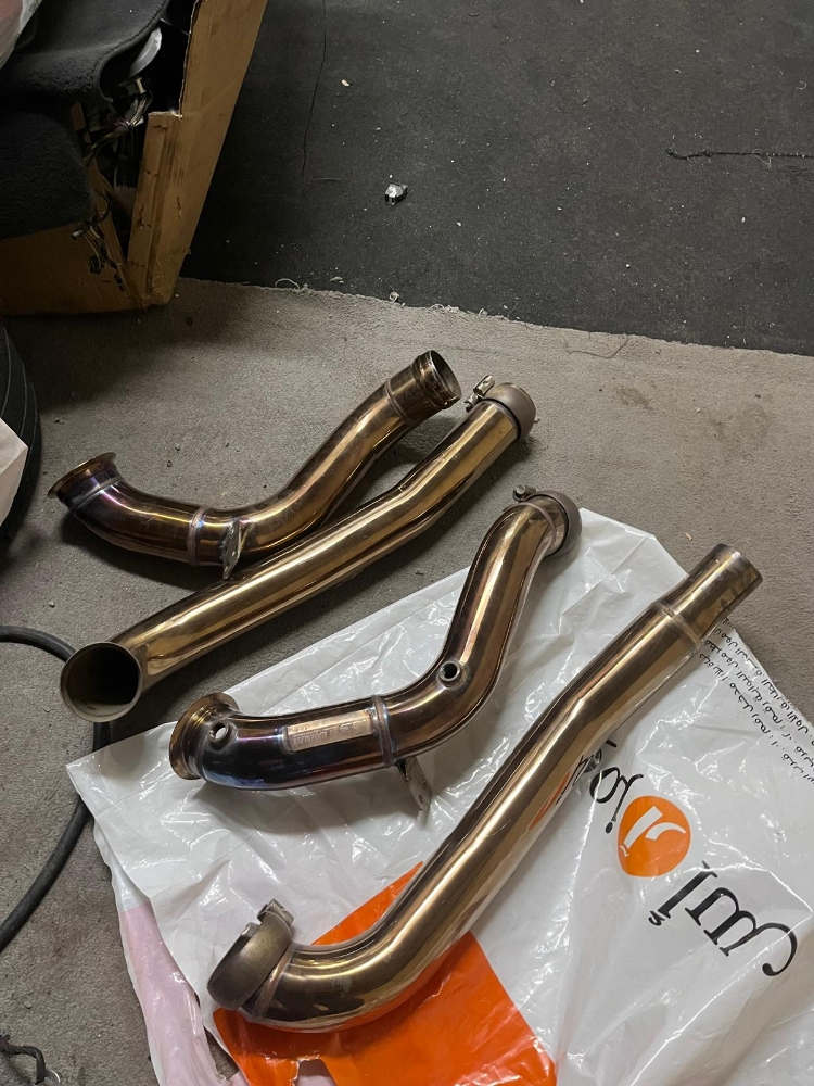Mercedes GTS - GTR downpipes - 1