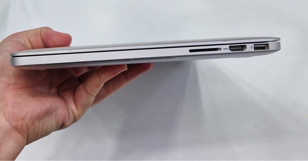 MacBook pro core i5  - 2