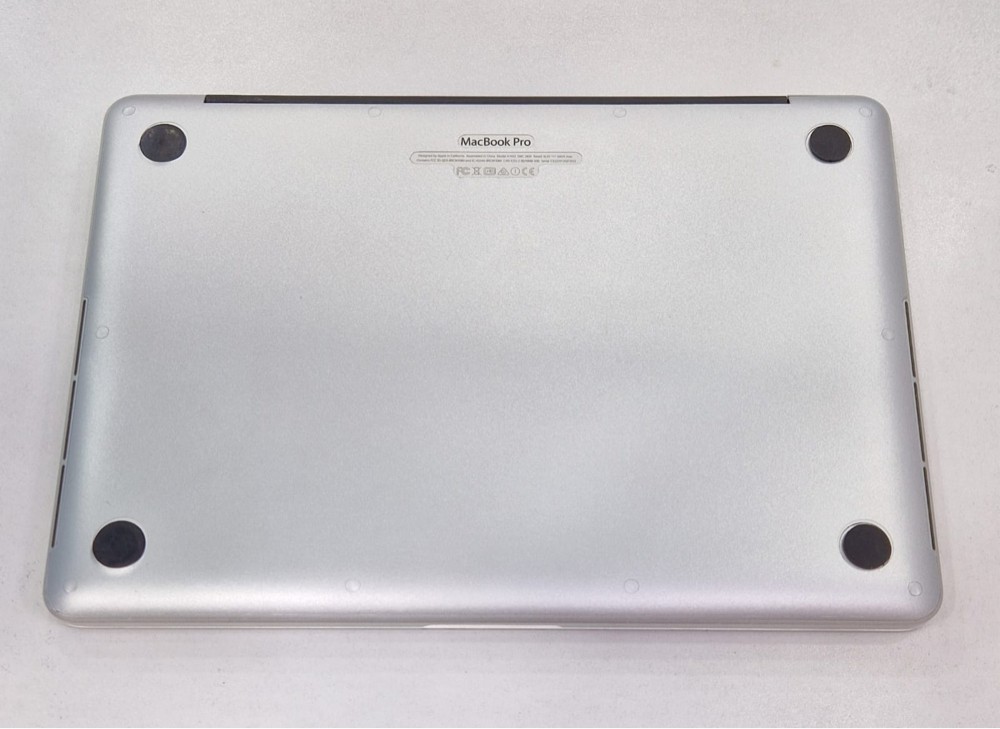 MacBook pro core i5  - 4