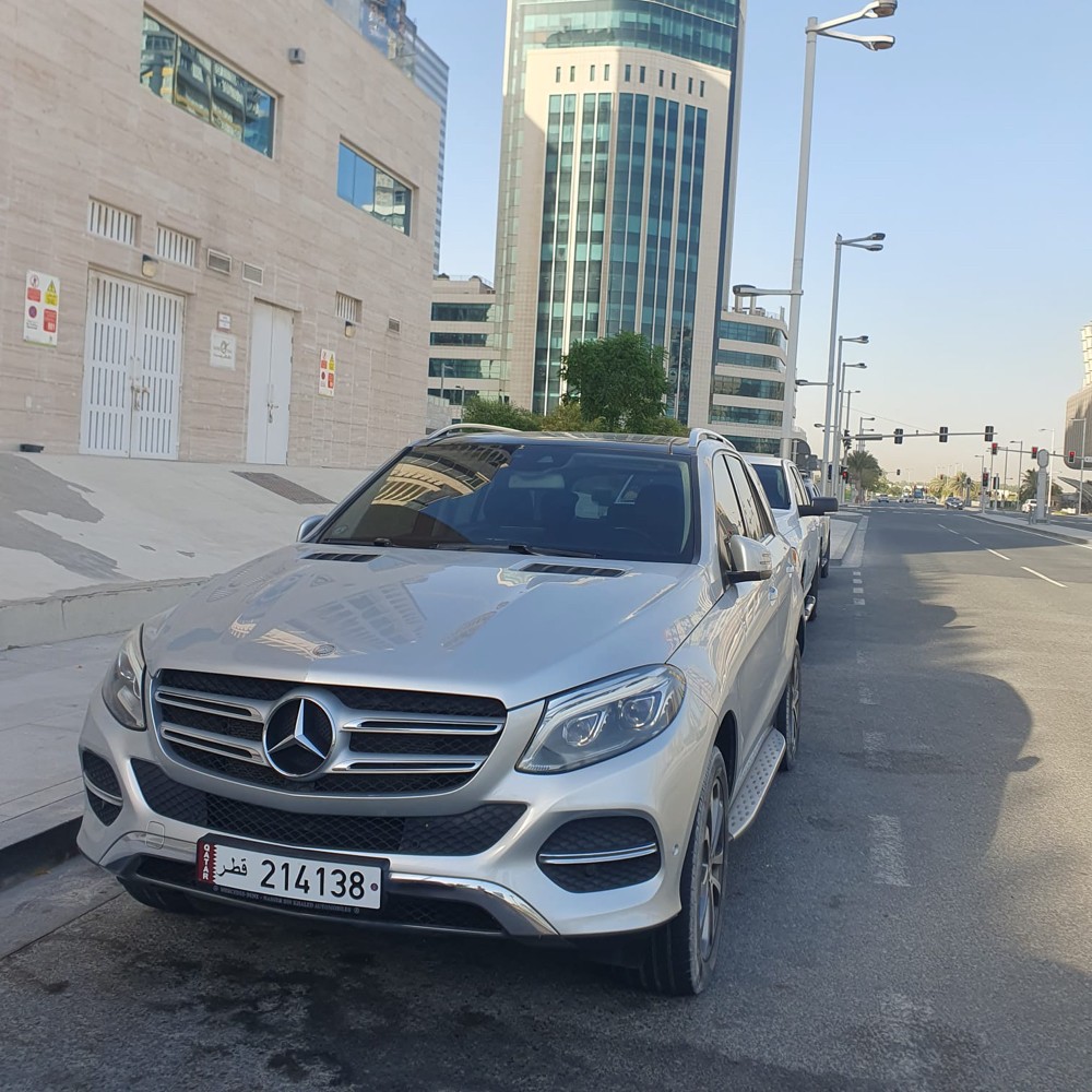 مرسيدس جي ال اي ٤٠٠ - 1