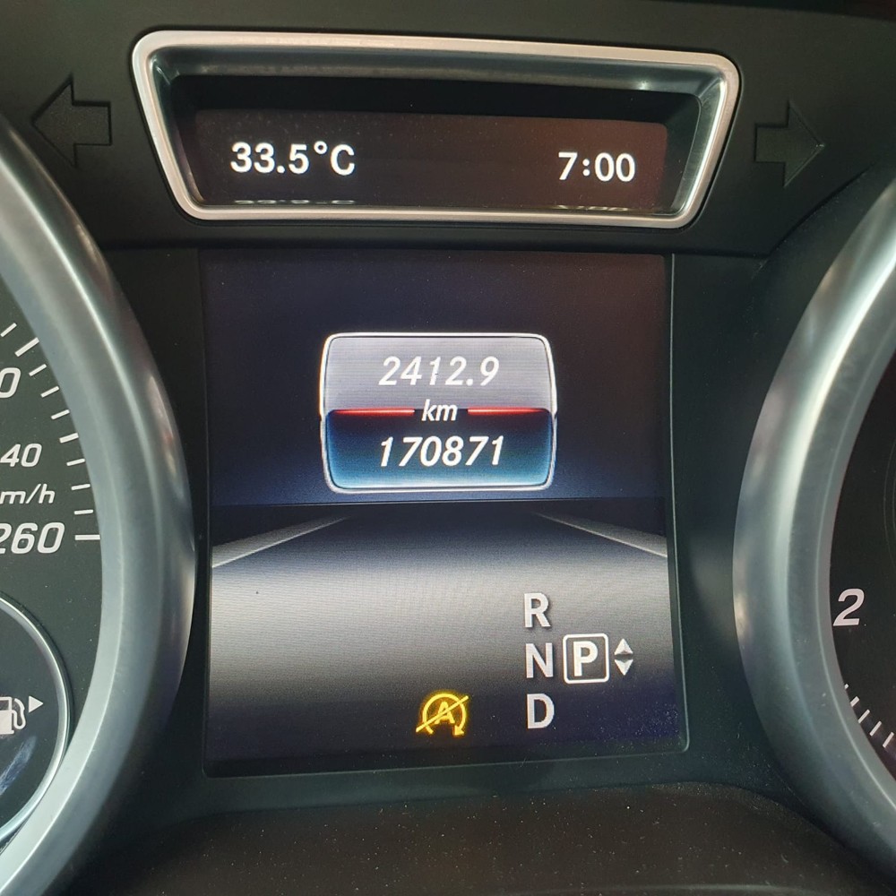 مرسيدس جي ال اي ٤٠٠ - 4