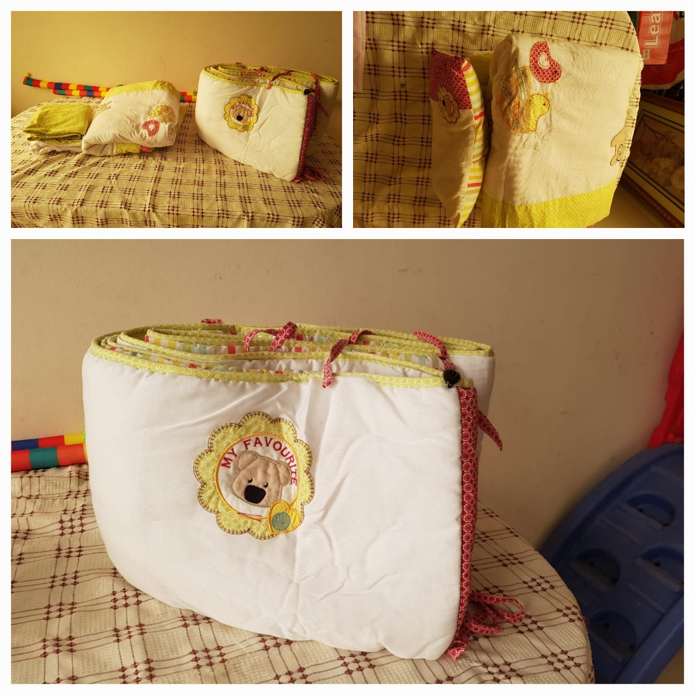 Baby cot with polythine cover - 2