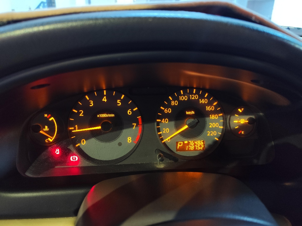 Nissan Sunny - 6