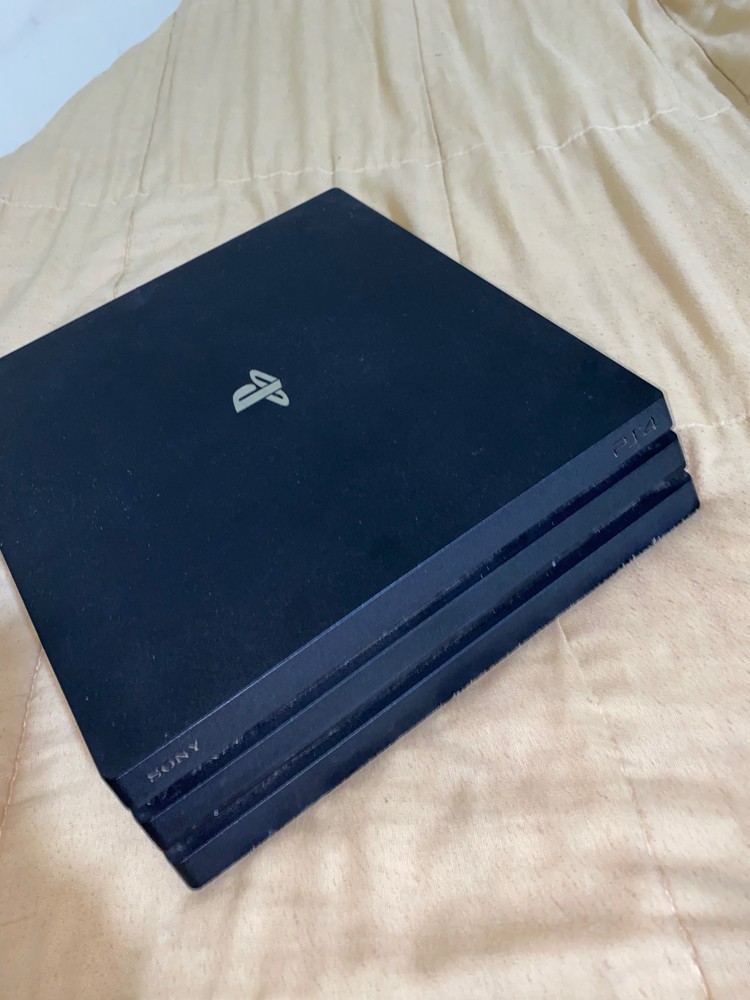 PS4 Pro - 2