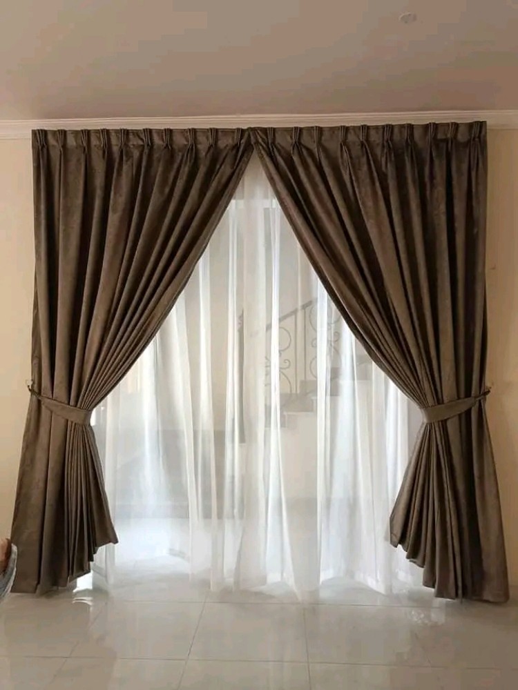 Curtains - 10
