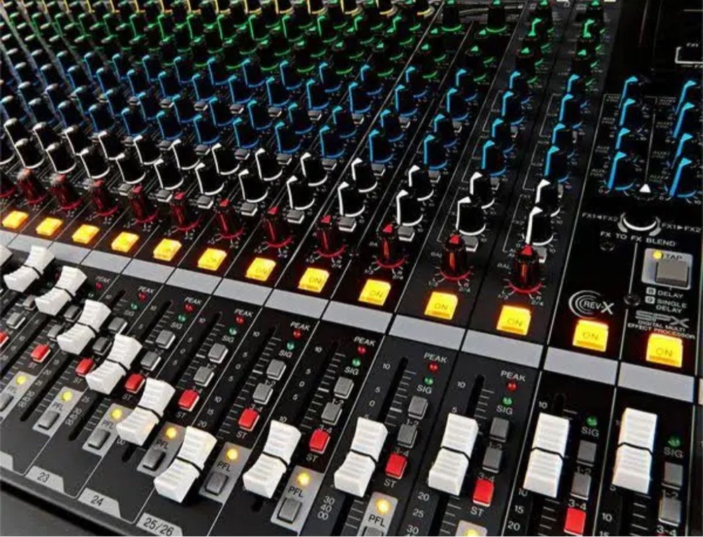 rent sound / lighting / screen - 1