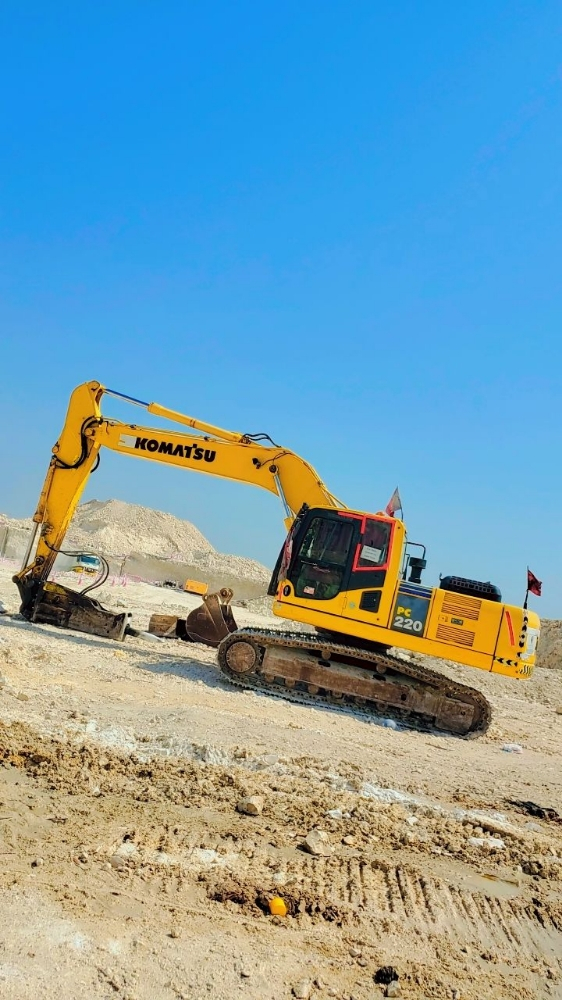 All excavators & bobcats availabl - 3