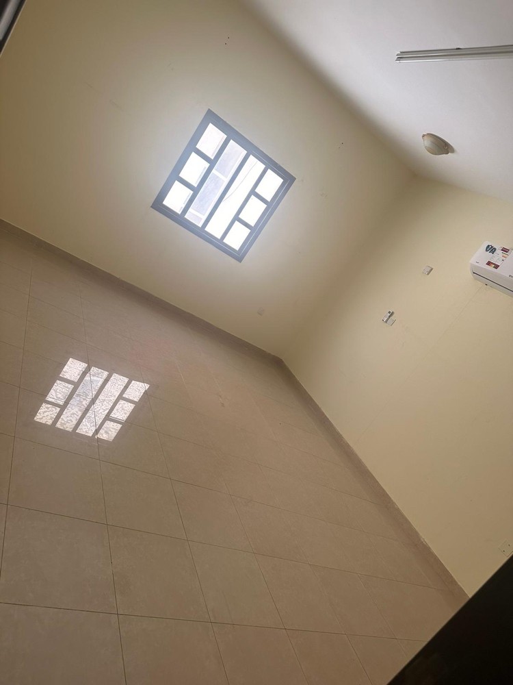 للايجار سكن    1 غ الي 700غرفة - 5