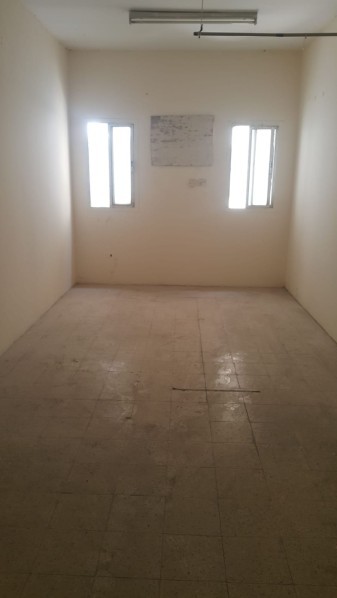 للايجار سكن عمل 8 غرف - 2