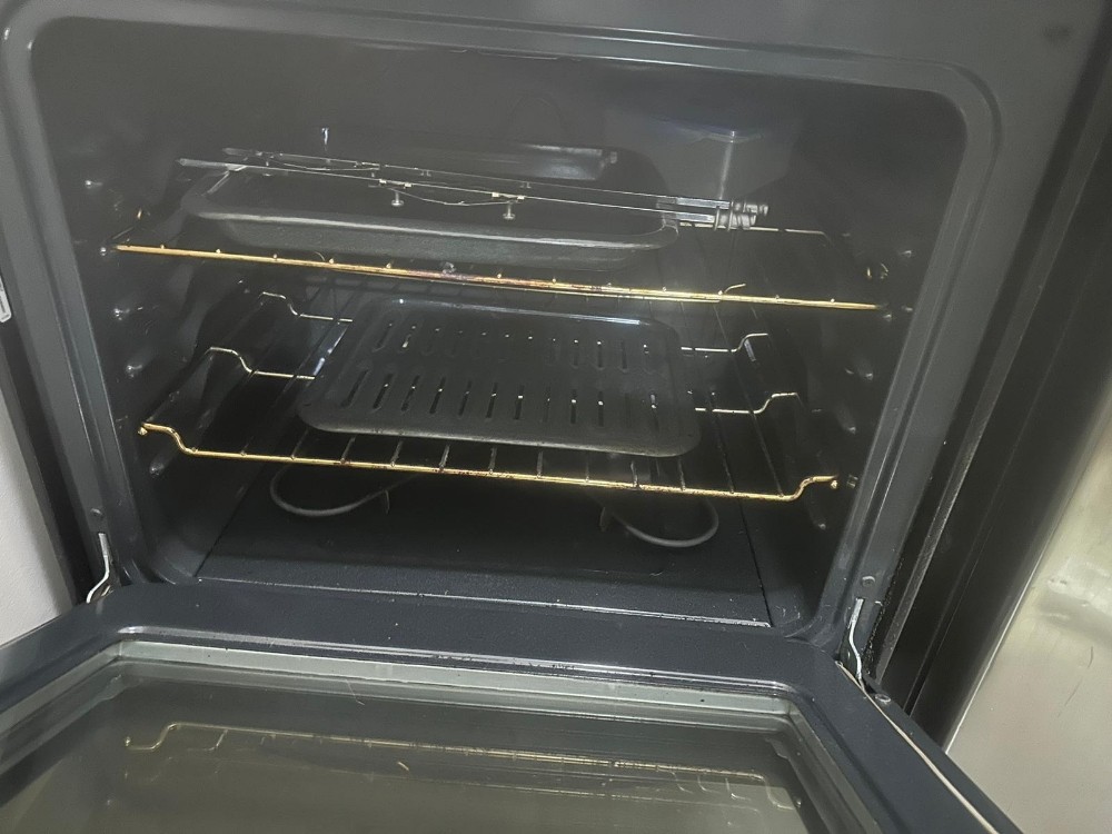 White-Westinghouse Electric Oven - 3