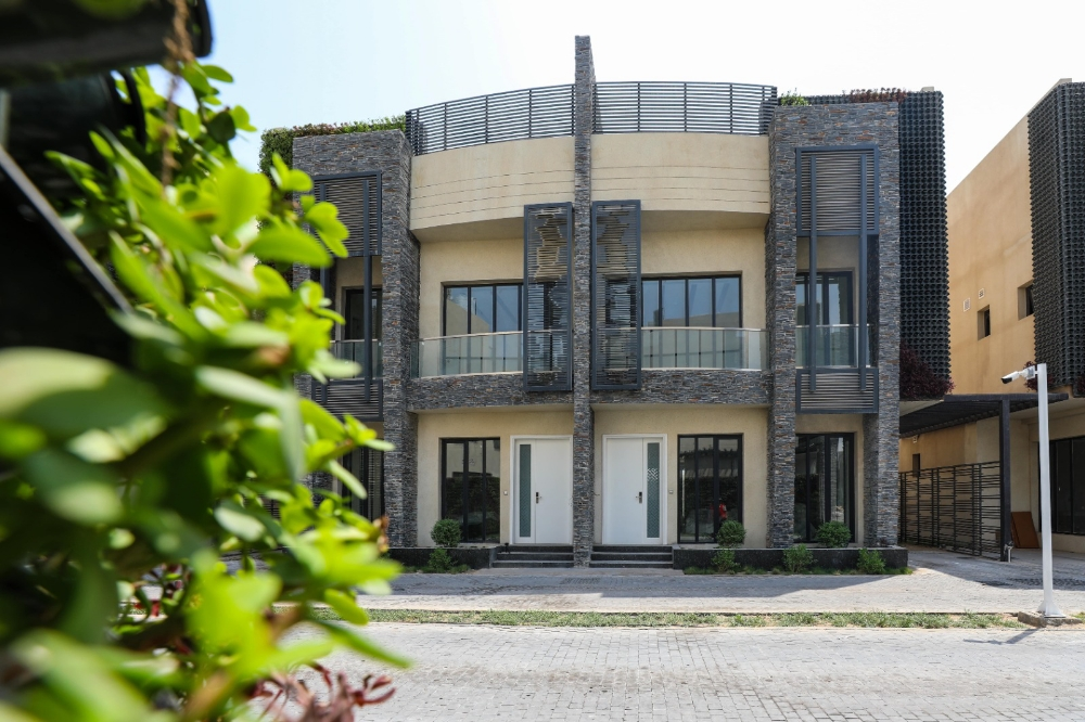 Luxury 5-Bedroom Villa for Rent - 2