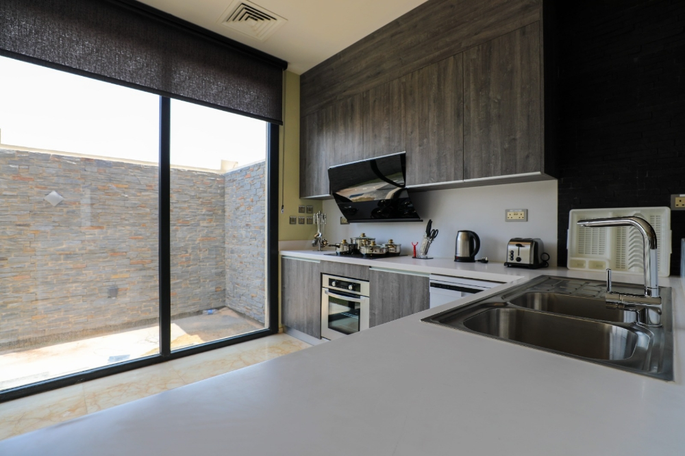 Luxury 5-Bedroom Villa for Rent - 12