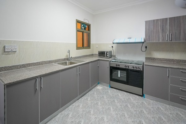 Chic 2BR Fully Furnished Flat - 5