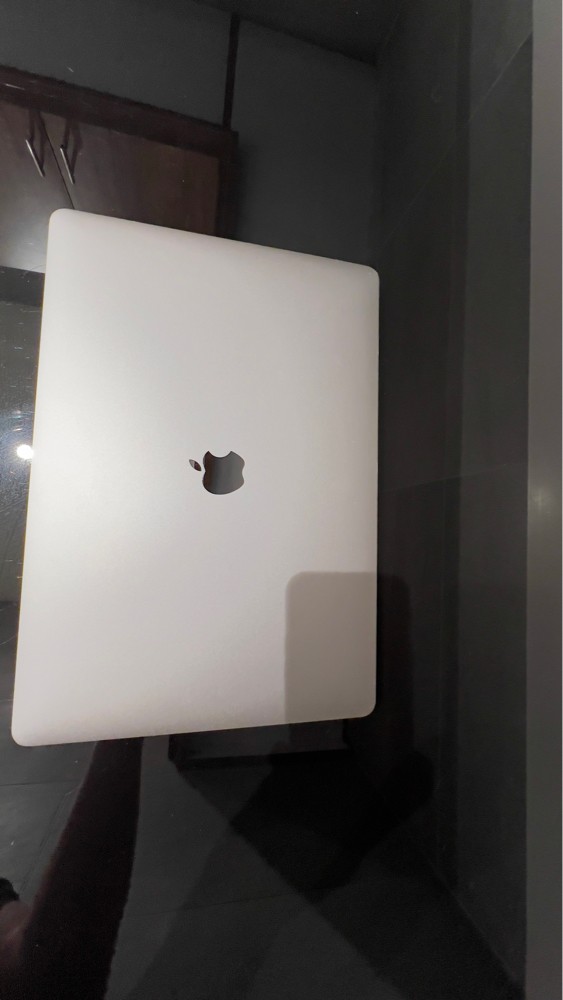 MacBook Pro ,15 2019  - 1