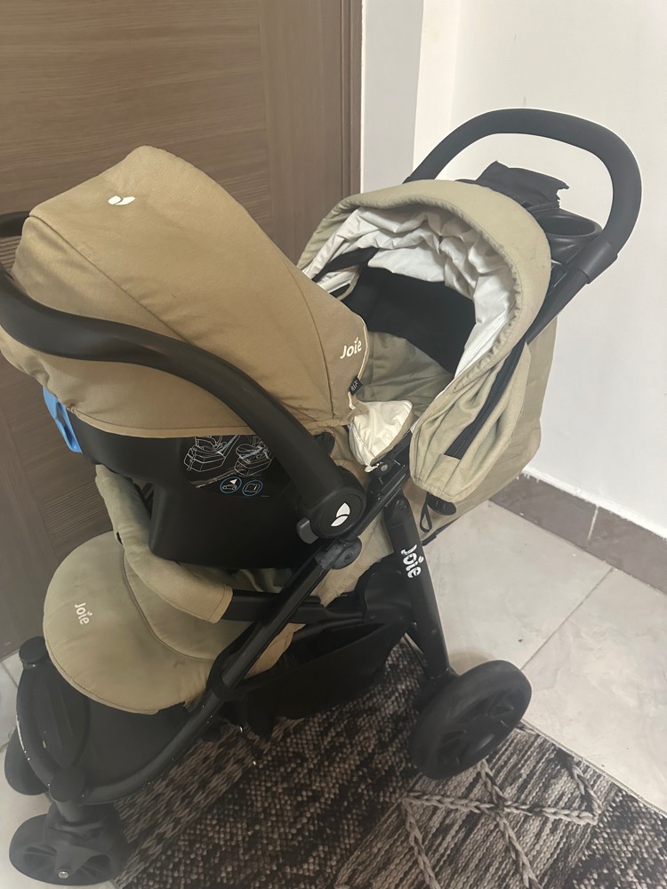 Joel stroller and car seat  - 1