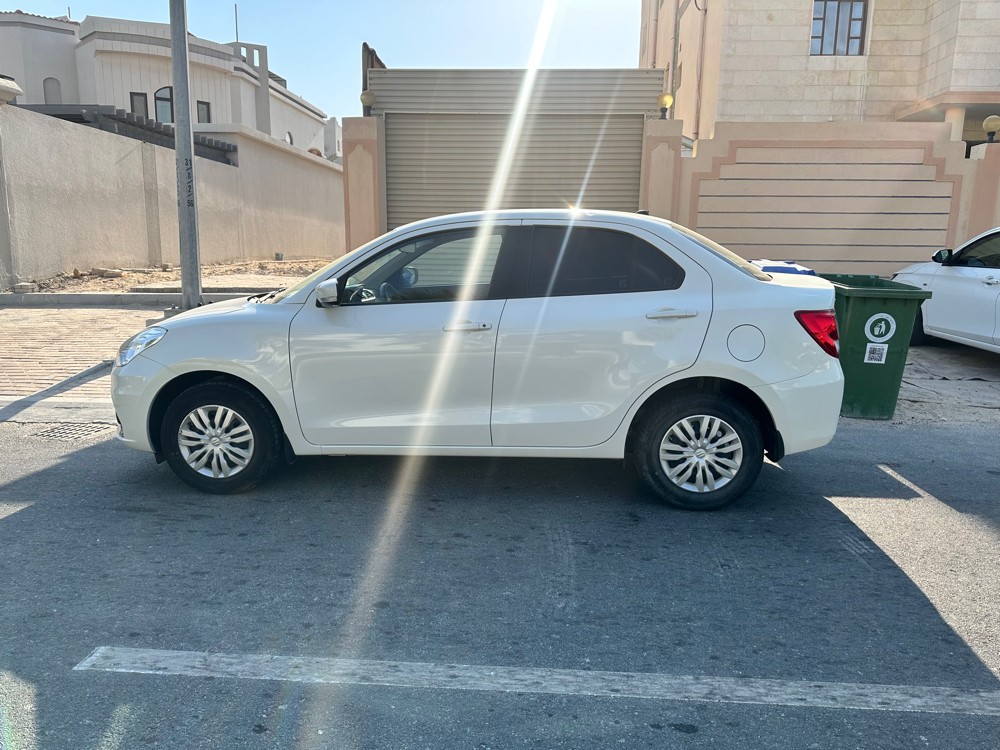 سيزوكي دزاير - 1