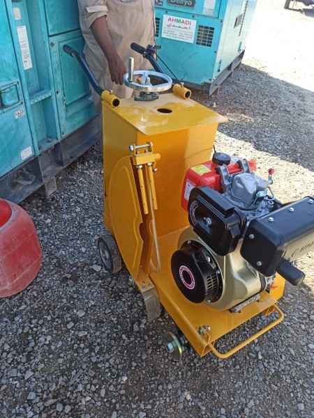 DIESEL ASPHALT CUTTER HCC-18 - 2