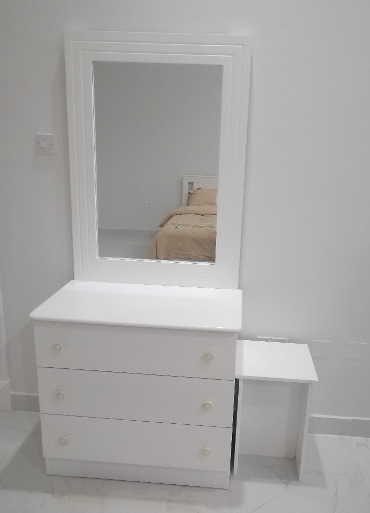 Single bed and mattress availab. - 9