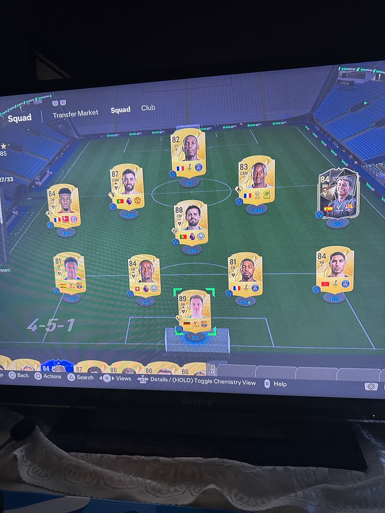 تشكيلة فيفا 25 - 3
