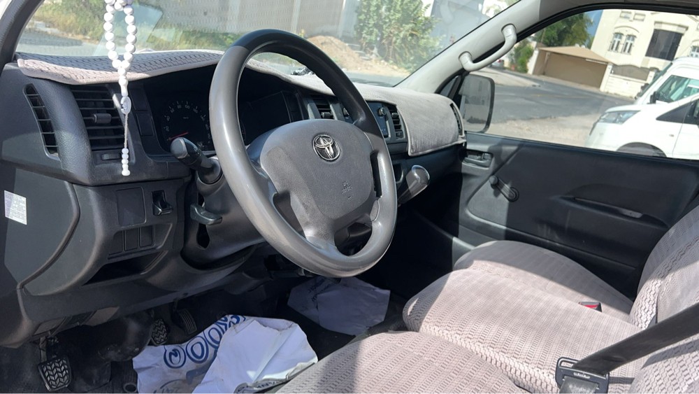 Toyota Hiace for monthly rent - 3