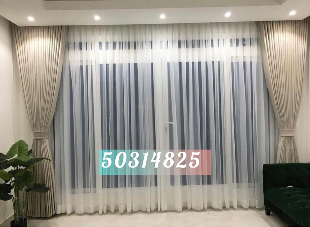 Curtains and Bad furniture - 3