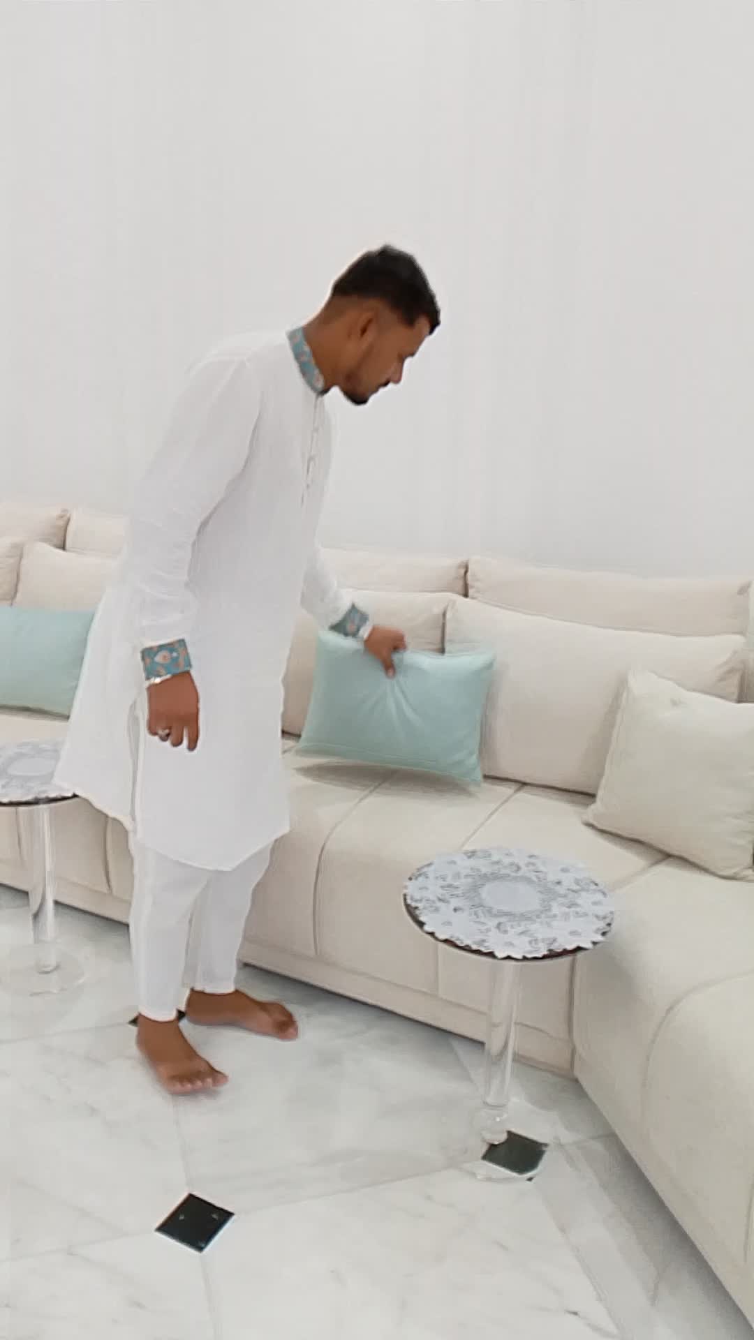 الأريكة - 1