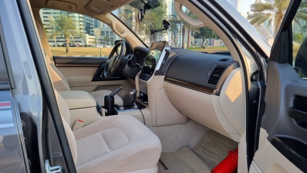 Toyota Land Cruiser GXR 2020 V6 - 11
