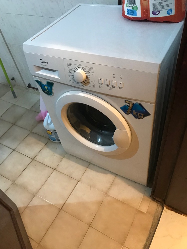 washing machine,Bedroom set,cabin - 8