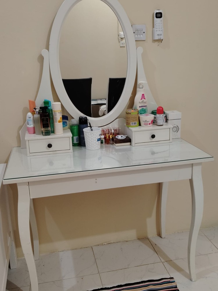 washing machine,Bedroom set,cabin - 2