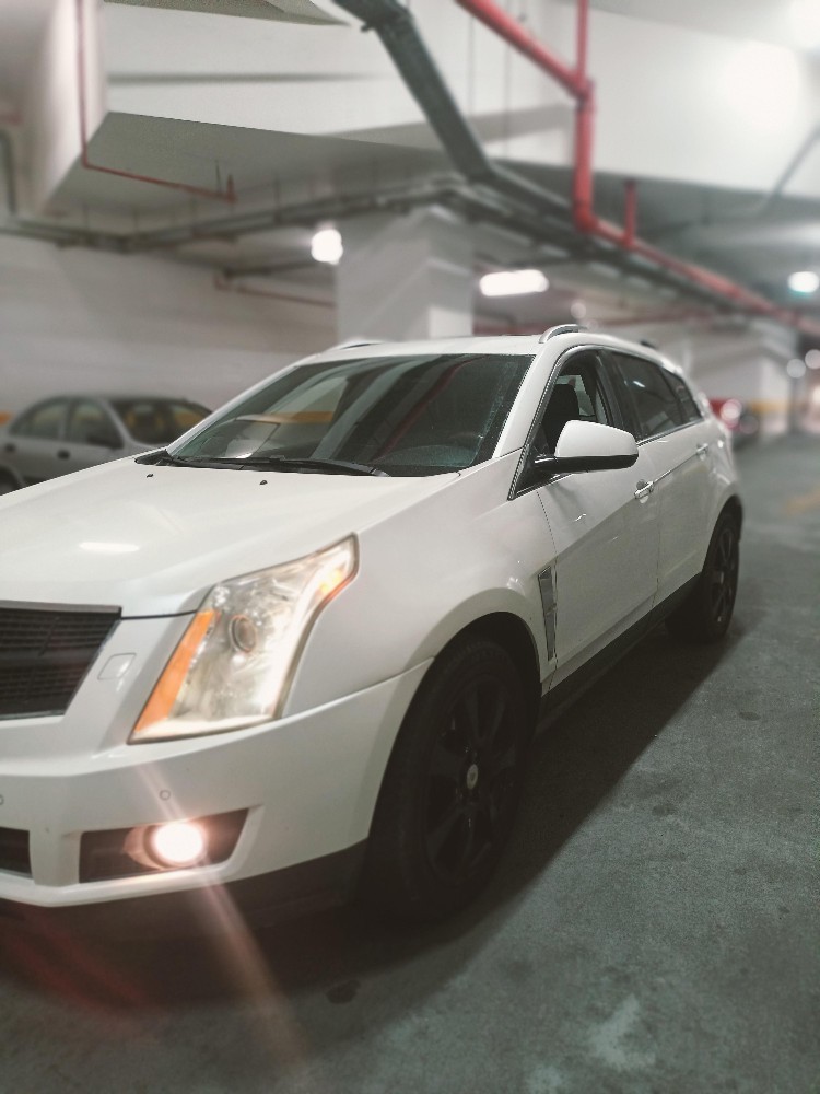 Cadillac SRX  for sale or Swap - 3
