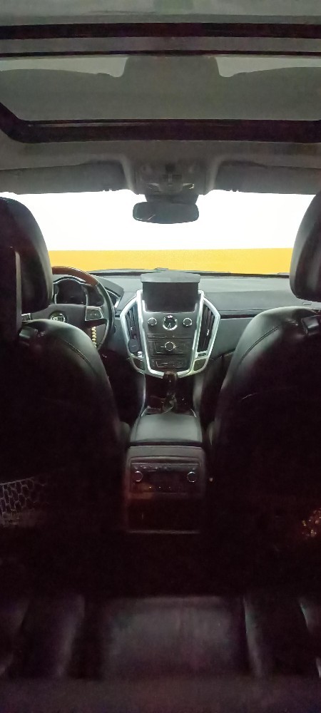 Cadillac SRX  for sale or Swap - 10