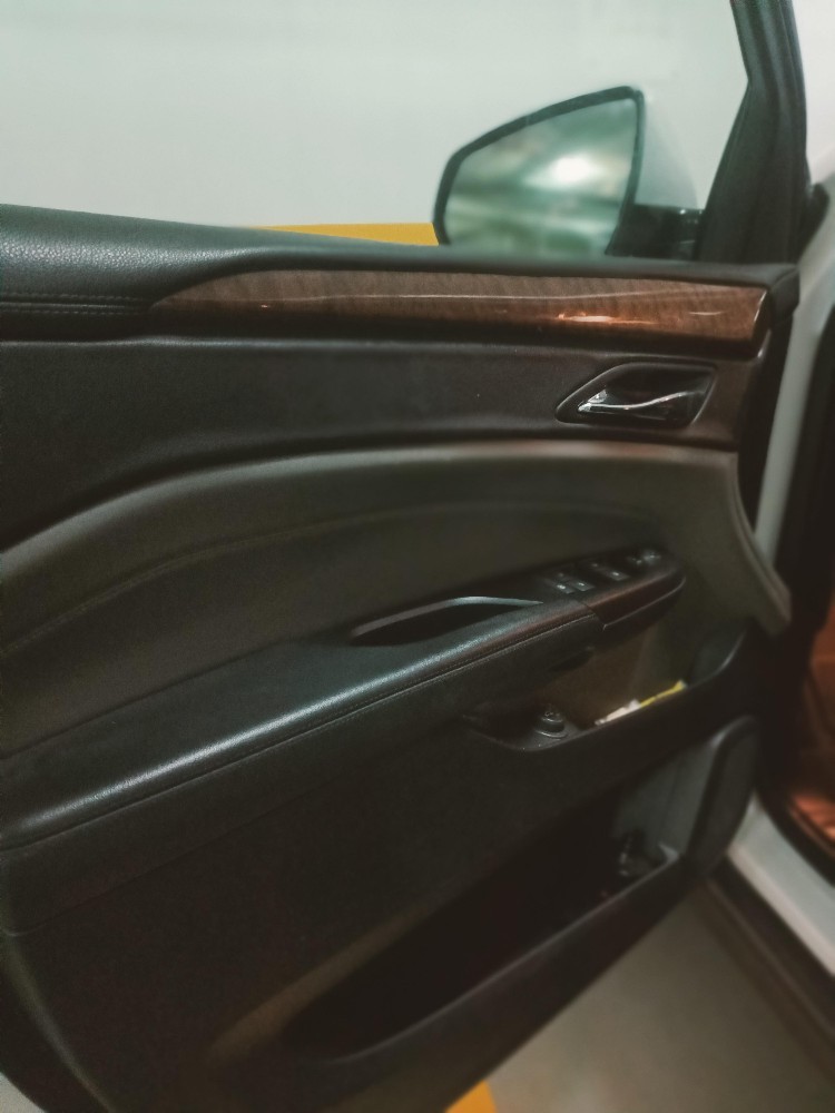 Cadillac SRX  for sale or Swap - 7
