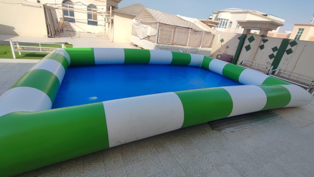 Slide, bounce and swimming pool - 12