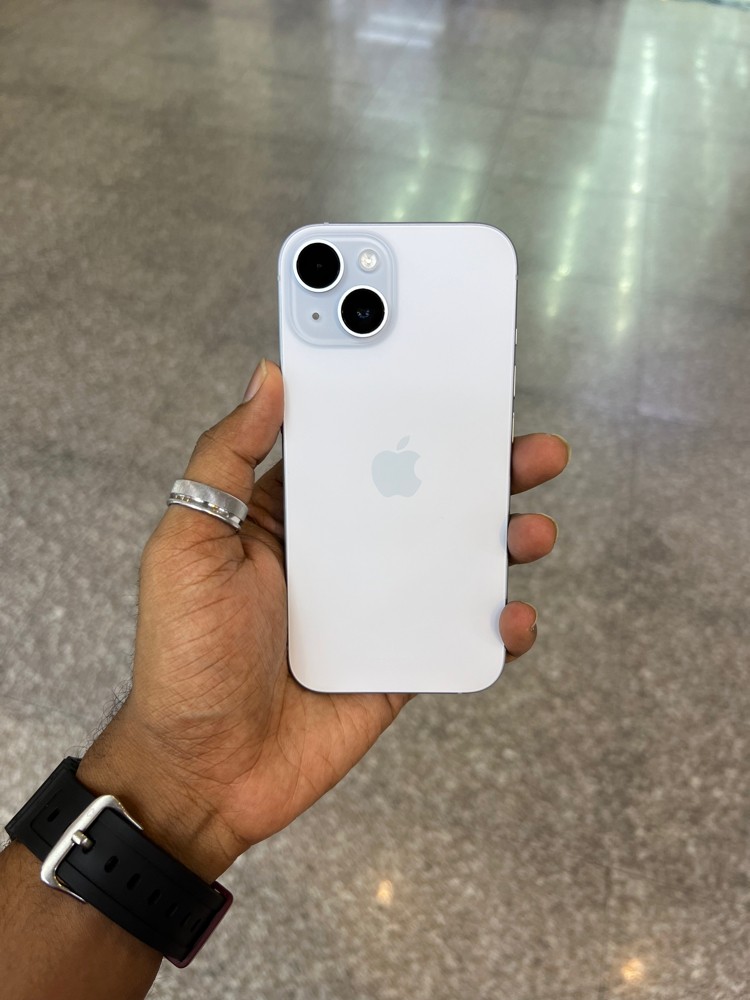 iPhone 15 - 1
