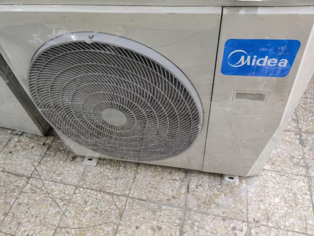 split Ac - 8