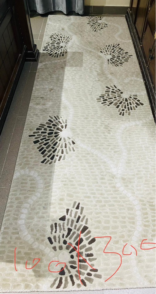 Used carpets of various sizes - 2
