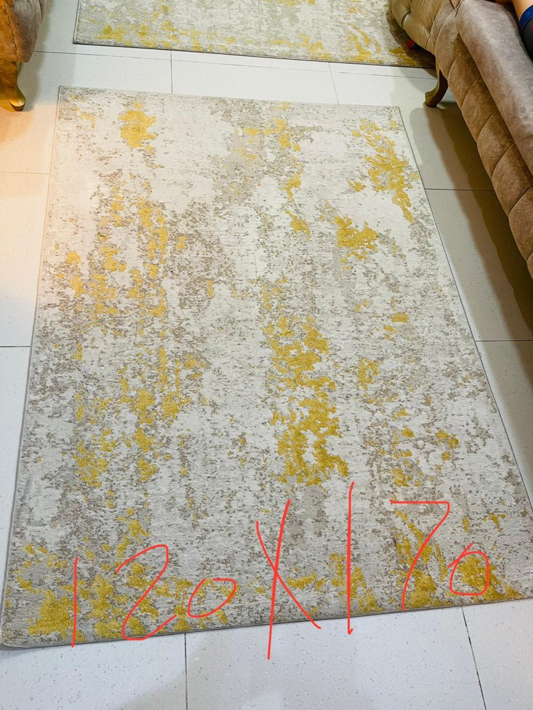 Used carpets of various sizes - 3